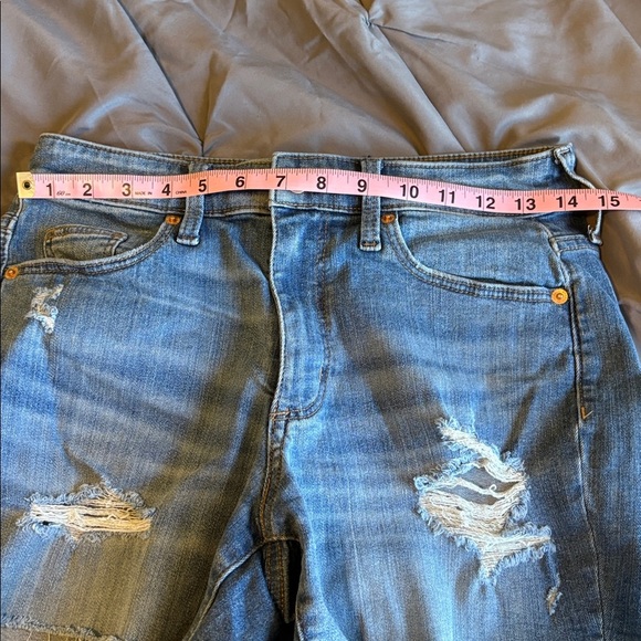 Universal Thread Distressed Blue Jean Shorts - Picture 7 of 8